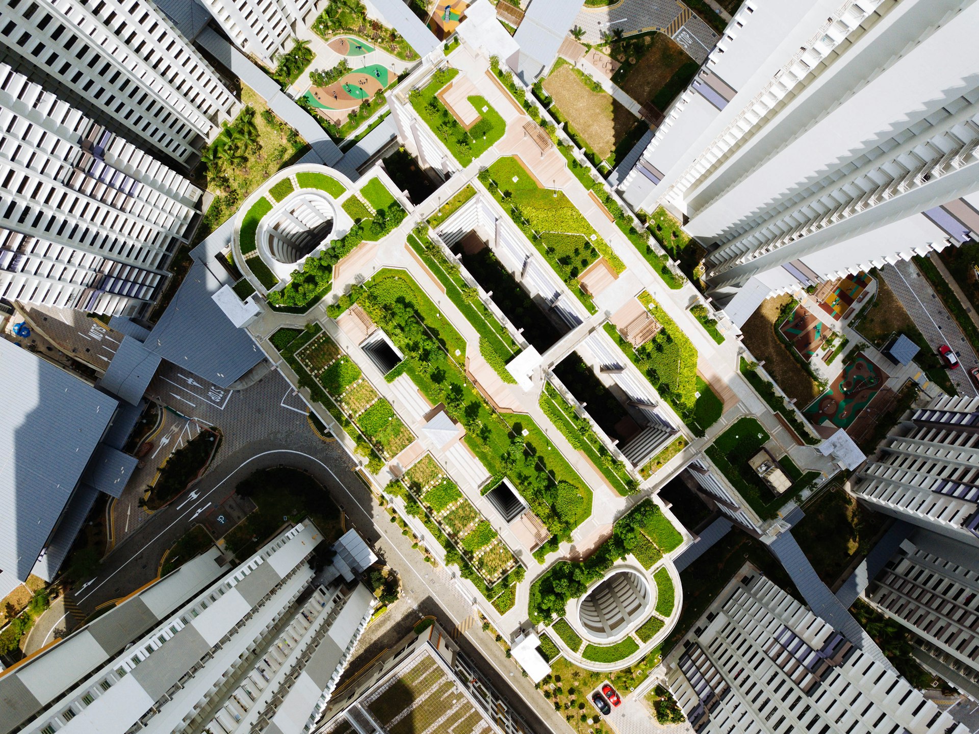 aerial photography of buildings